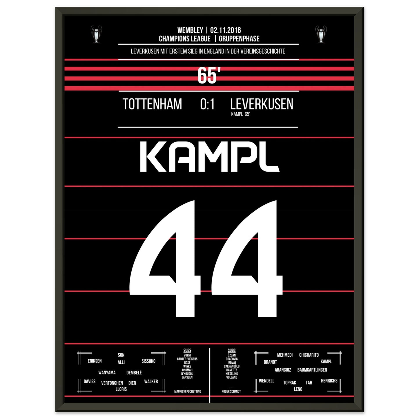 Kampl schiesst Leverkusen zum ersten Sieg auf englischem Boden 45x60-cm-18x24-Schwarzer-Aluminiumrahmen